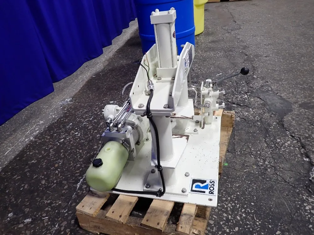 Charles Ross & Son Hydraulic Press - Ds-1qt