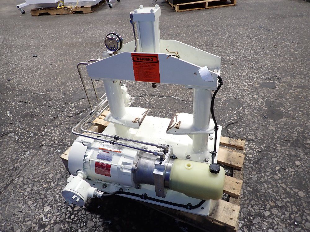 Charles Ross & Son Hydraulic Press - Ds-1qt