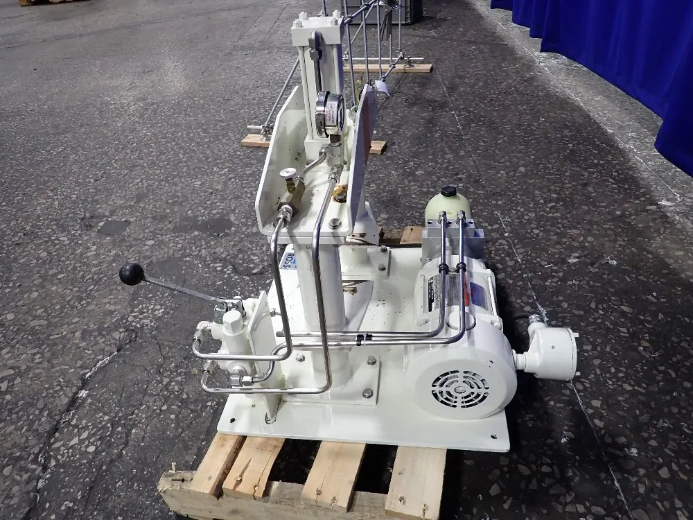 Charles Ross & Son Hydraulic Press - Ds-1qt