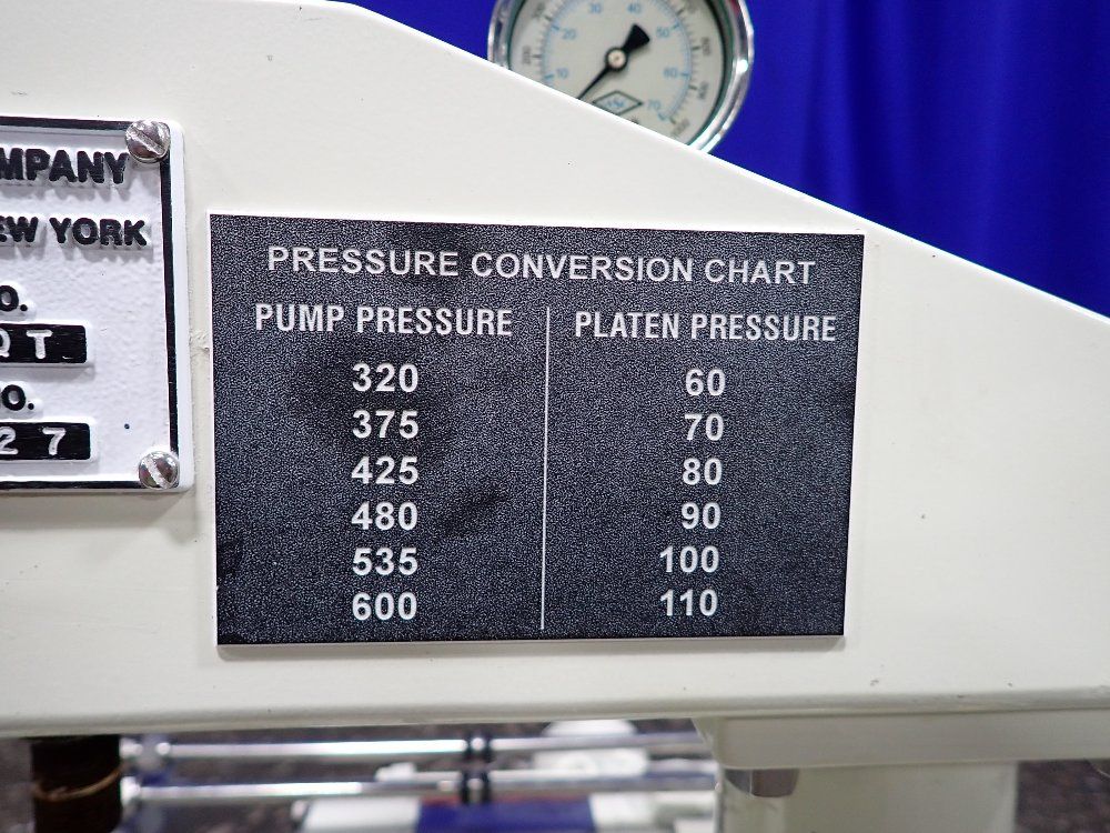 Charles Ross & Son Hydraulic Press - Ds-1qt