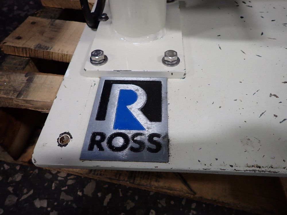Charles Ross & Son Hydraulic Press - Ds-1qt