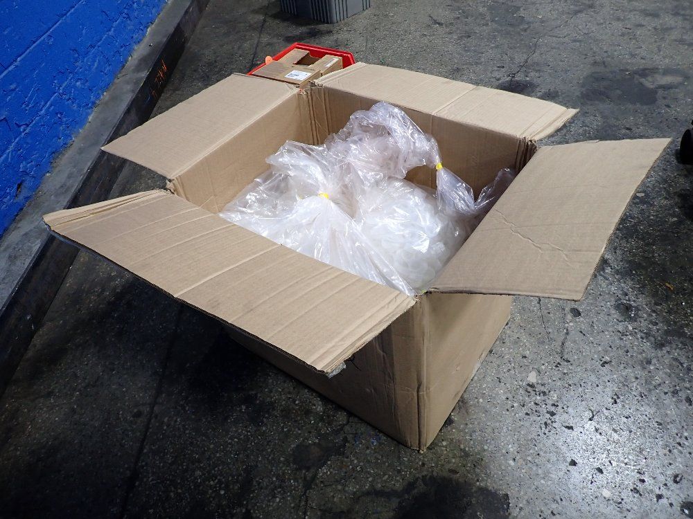  Plastic Capsbottles