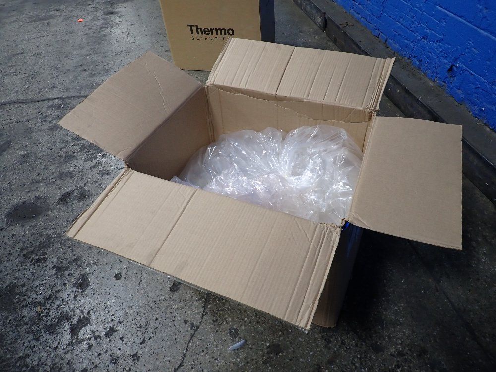  Plastic Capsbottles
