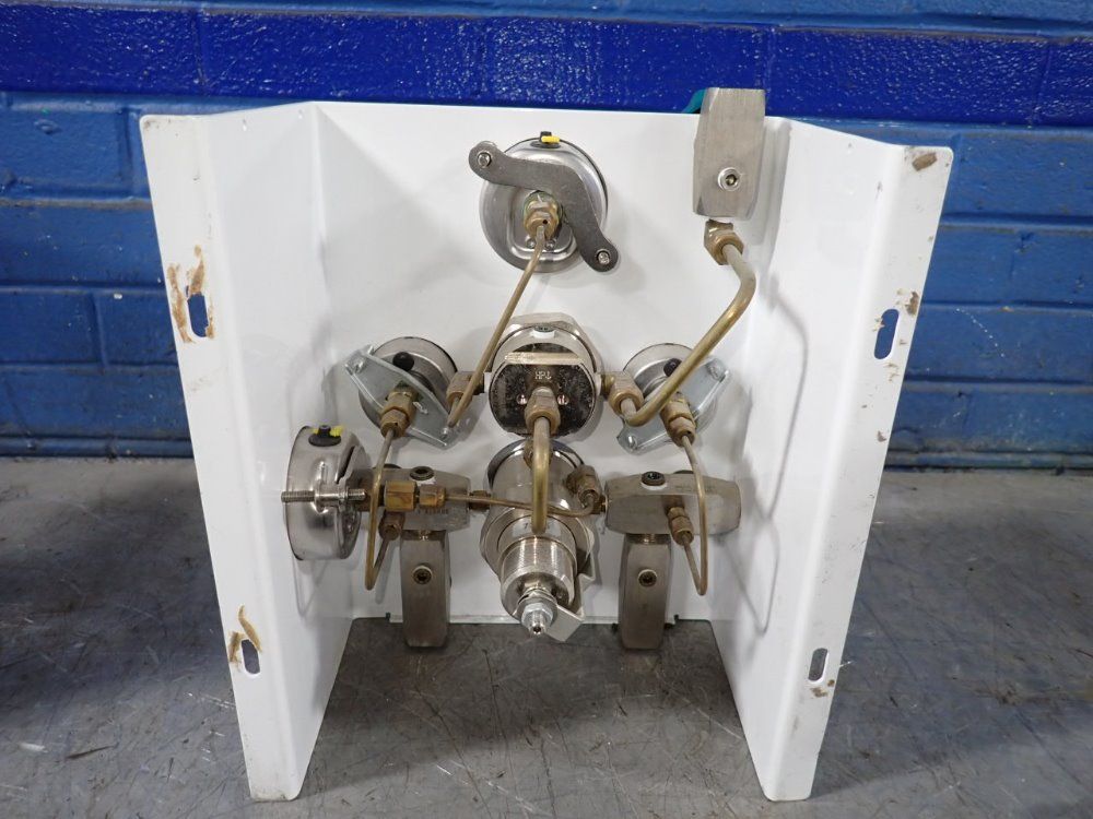 Airgas Automatic Changeover Module