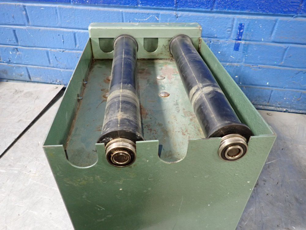  Jar Roller