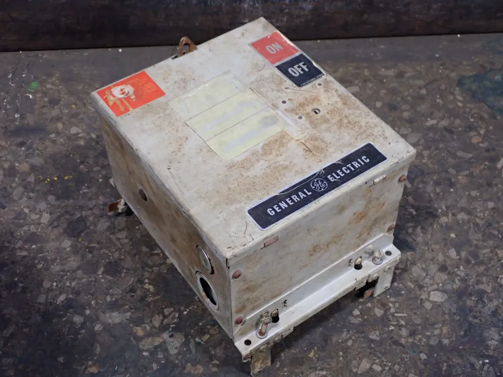 FUSIBLE BUS PLUG