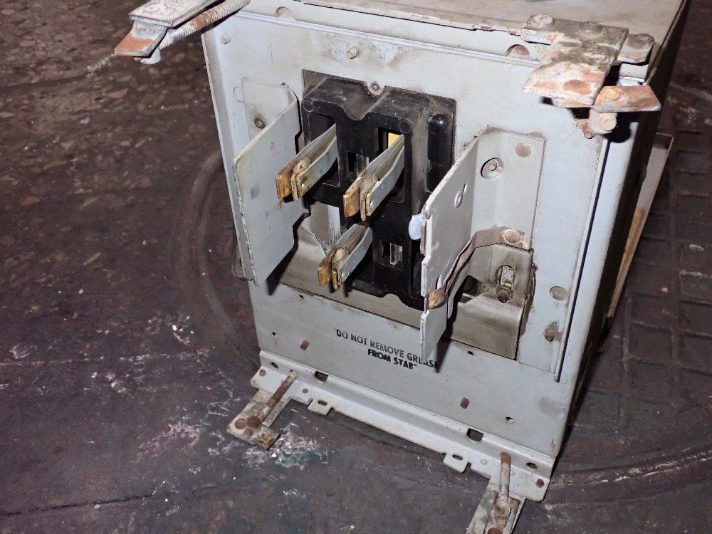 General Electric Fusible Bus Plug