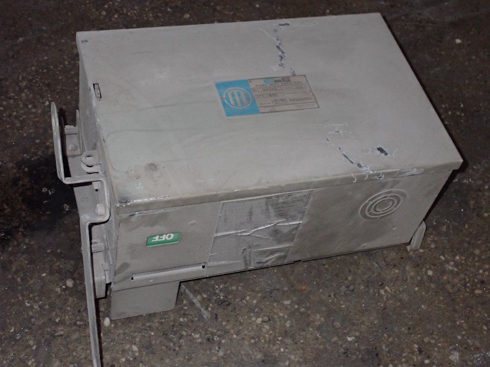 FUSIBLE BUS PLUG