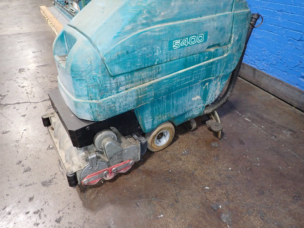Tennant Floor Scrubber