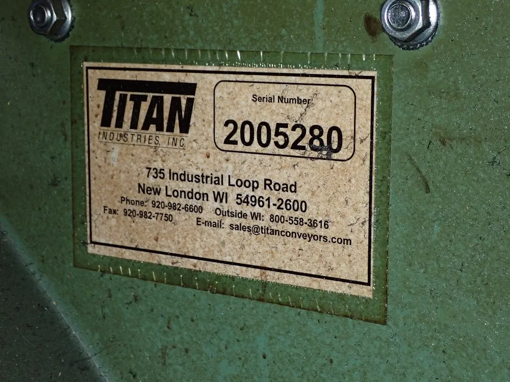 Titan 4" W Chip Conveyor