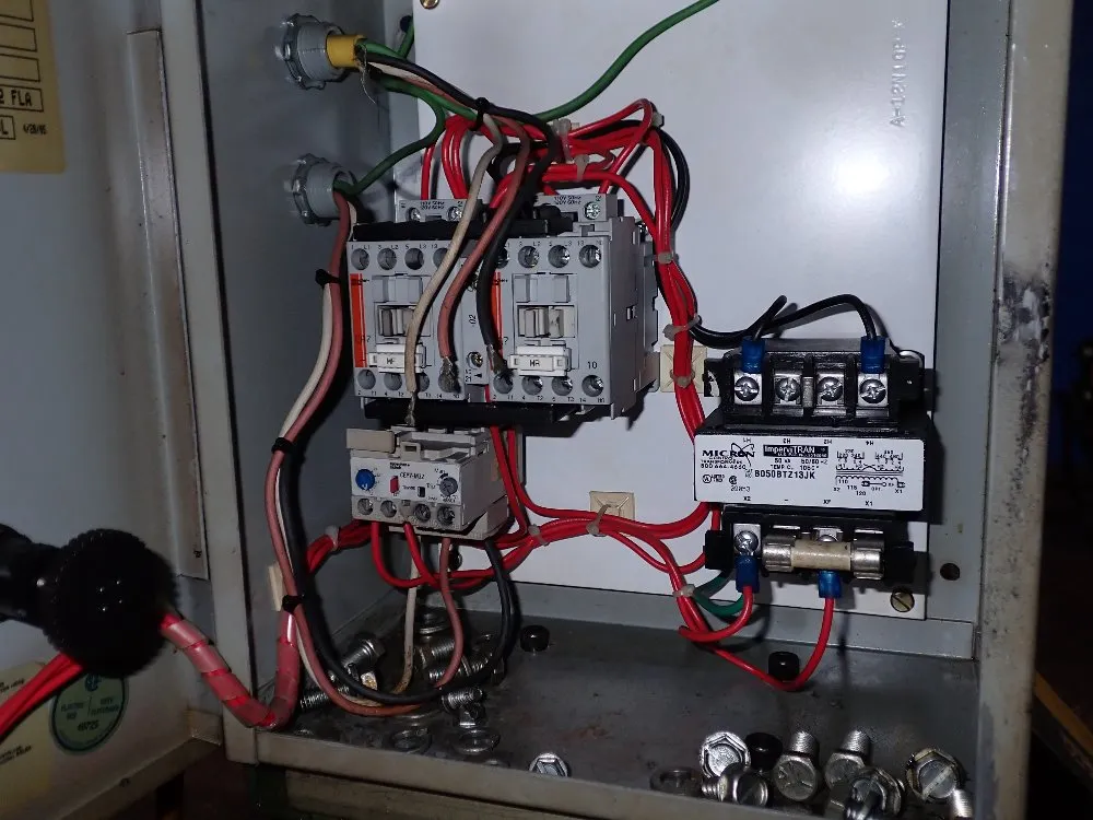 Titan 4" W Chip Conveyor