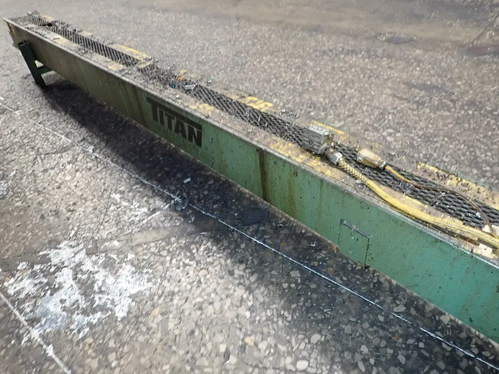 Titan 4" W Chip Conveyor