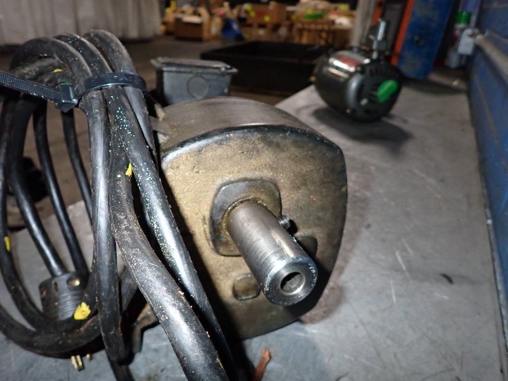  Electric Motor