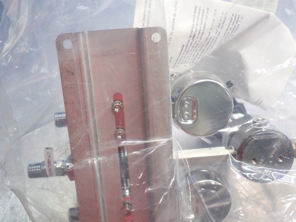 Harris Specialty Gas Semiautomatic Gas Manifold