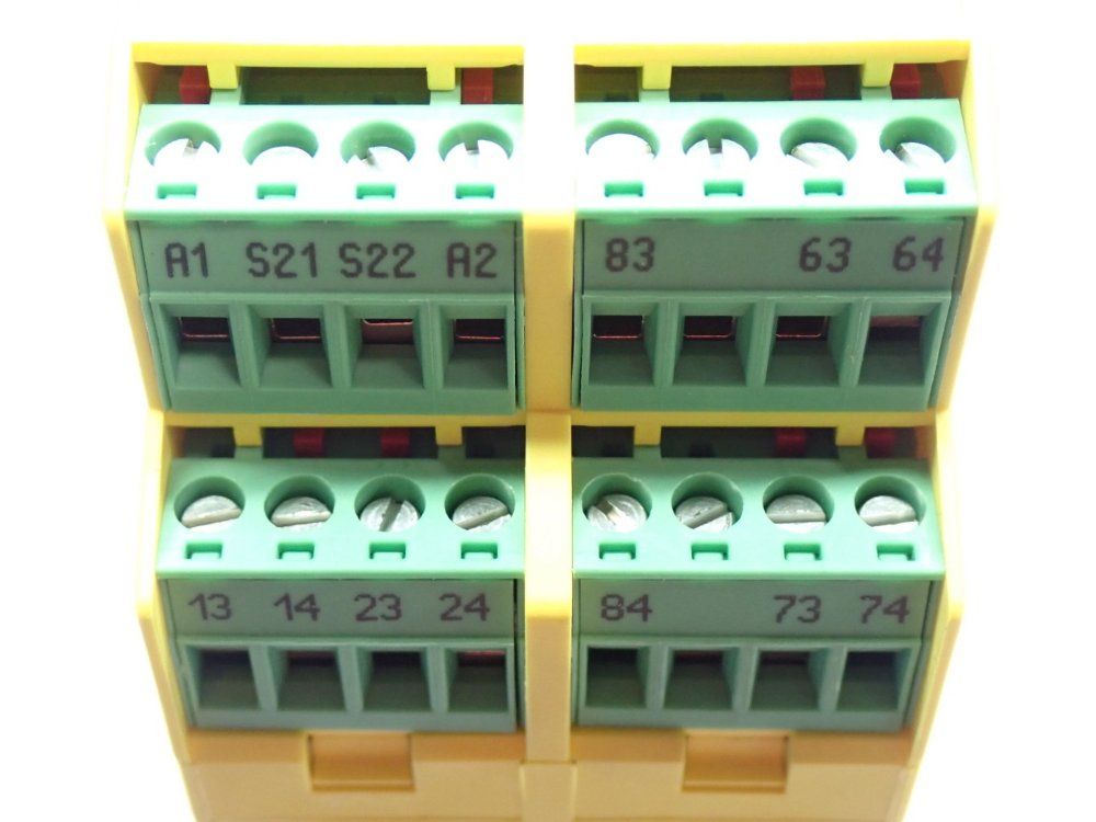 Phoenix Contact Safety Relay - Psr-scp-24uc/esam4/8x1/1x2