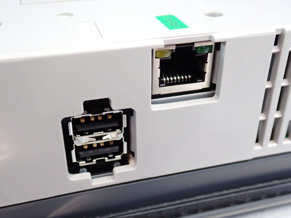 Schneider Electric Magelis Xbt Gt Advanced 121 Touchscreen Panel