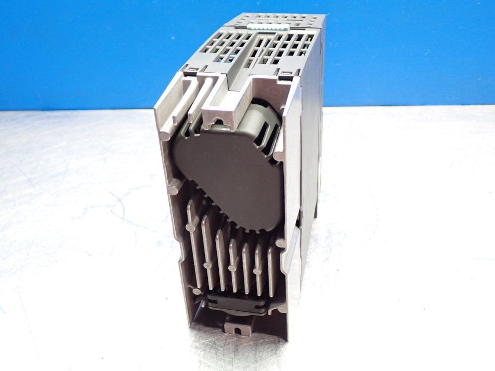Siemens 0.5hp Sinamics Power Module 240 Ver.b01 - 6sl3224-0be13-7ua0