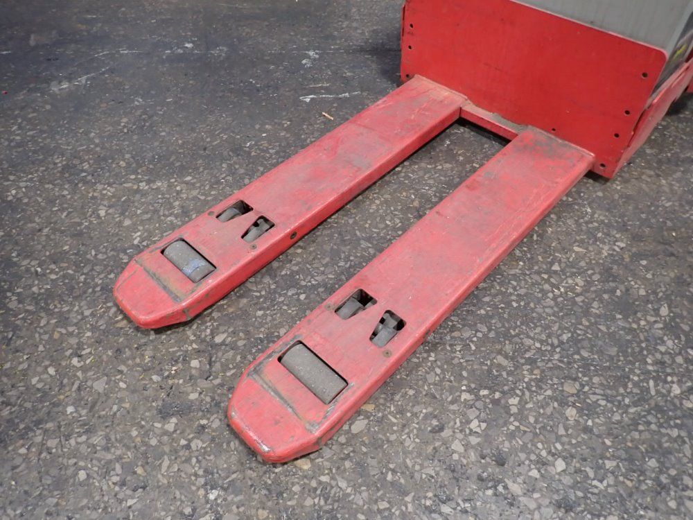 Raymond  Electric Pallet Jack