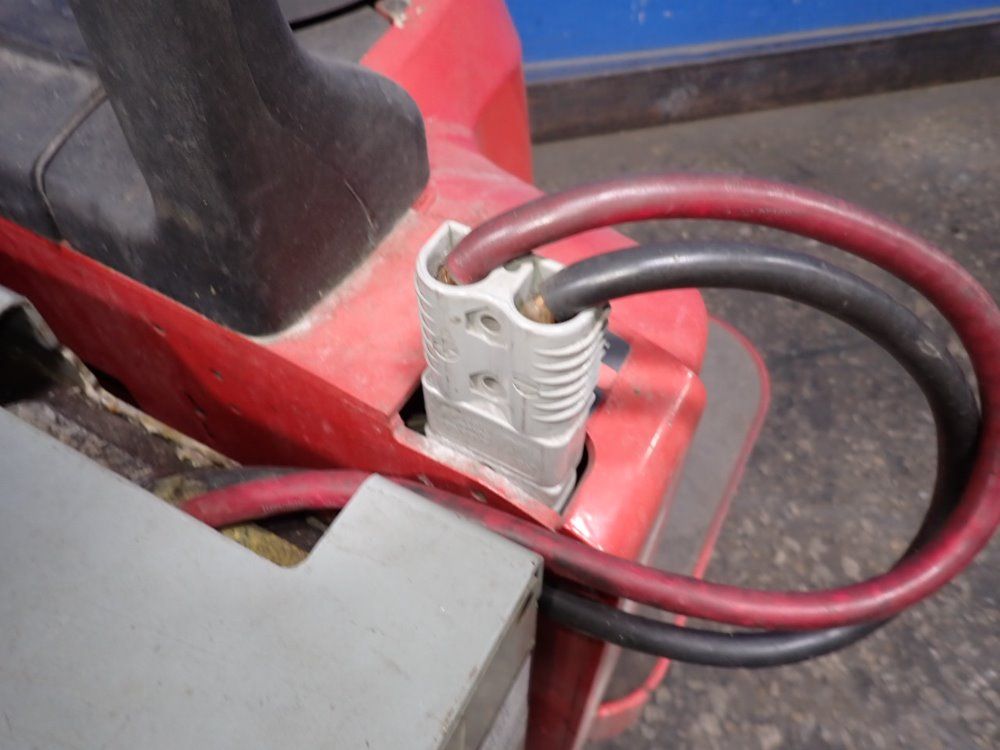 Raymond  Electric Pallet Jack
