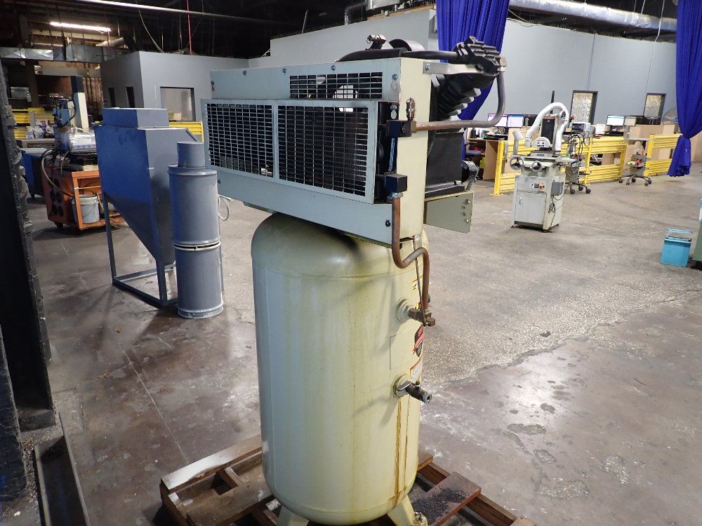 Ingersoll Rand Ingersoll Rand 2475 Air Compressor