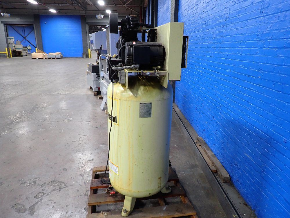 Ingersoll Rand Ingersoll Rand 2475 Air Compressor