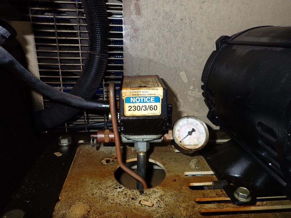 Ingersoll Rand Ingersoll Rand 2475 Air Compressor