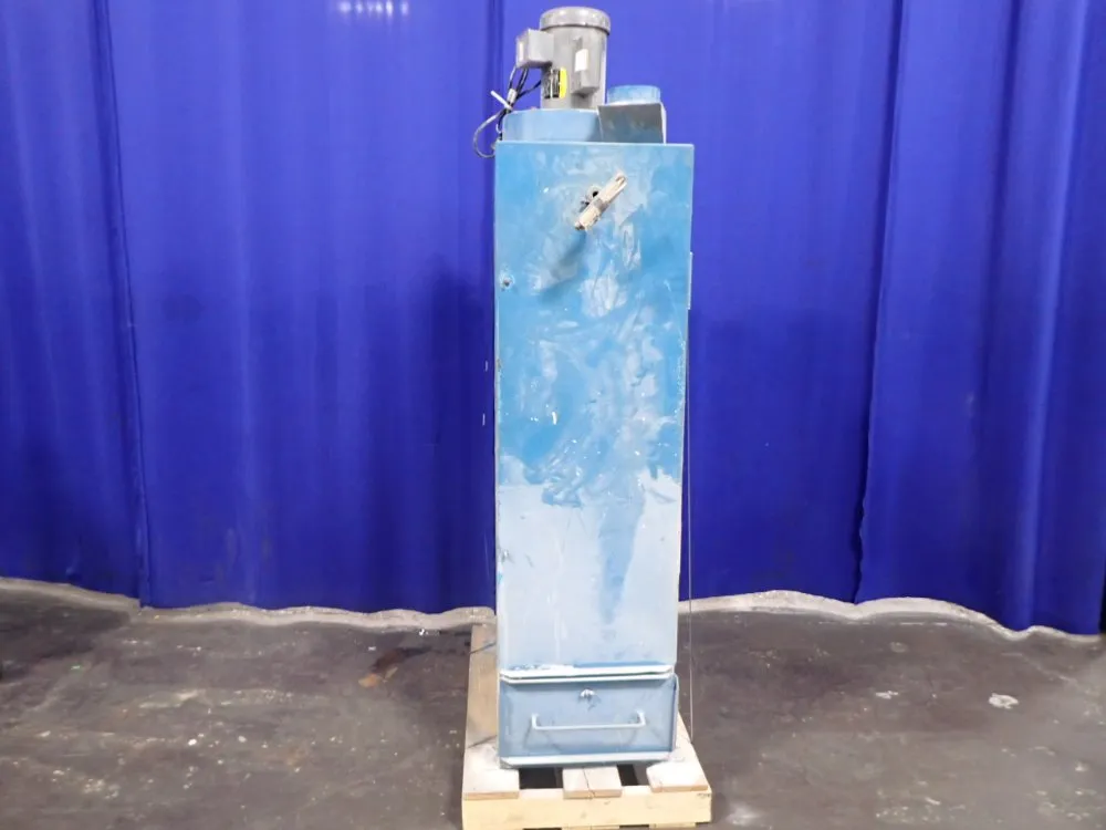 DUST COLLECTOR