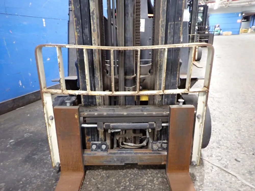 Yale 4250 Lbs Glc050zgngae098 Propane Forklift - Glc050zgngae098