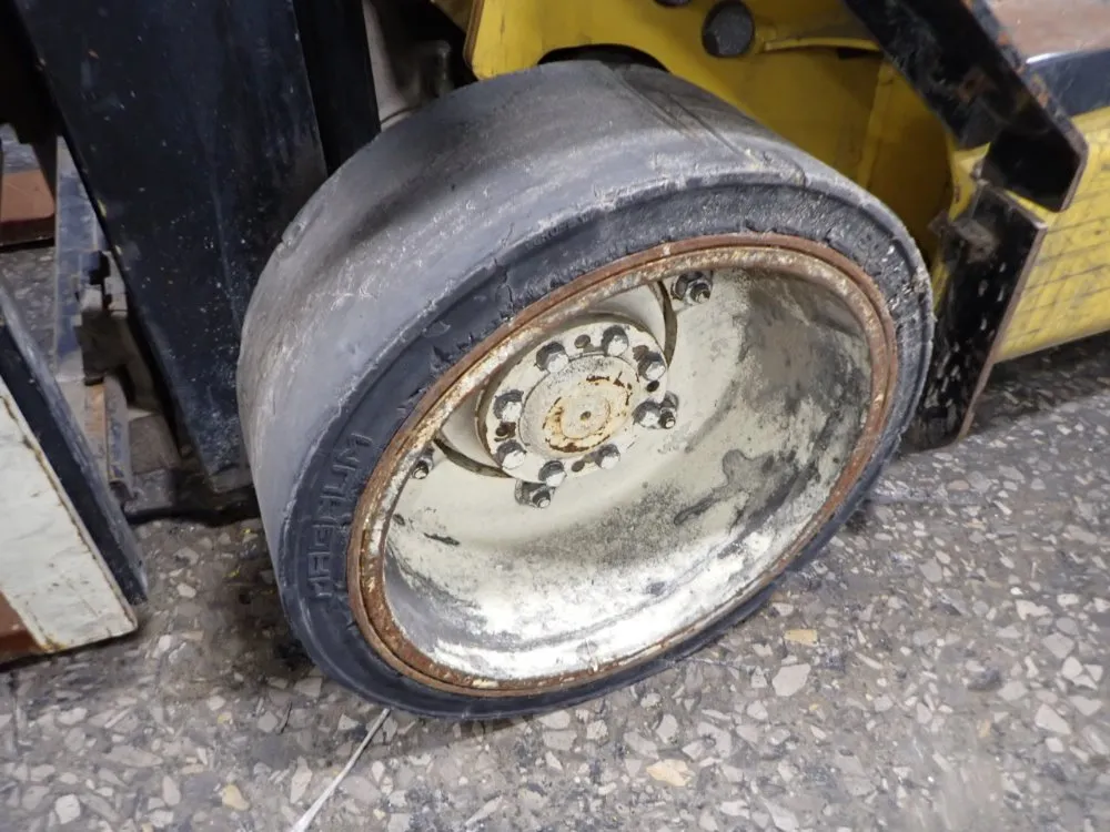 Yale 4250 Lbs Glc050zgngae098 Propane Forklift - Glc050zgngae098