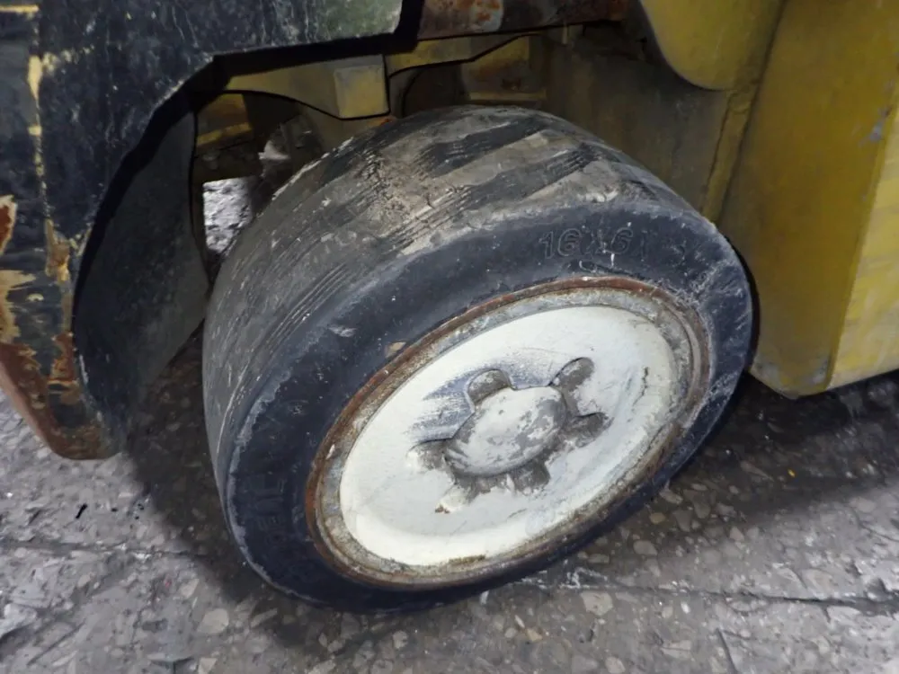 Yale 4250 Lbs Glc050zgngae098 Propane Forklift - Glc050zgngae098