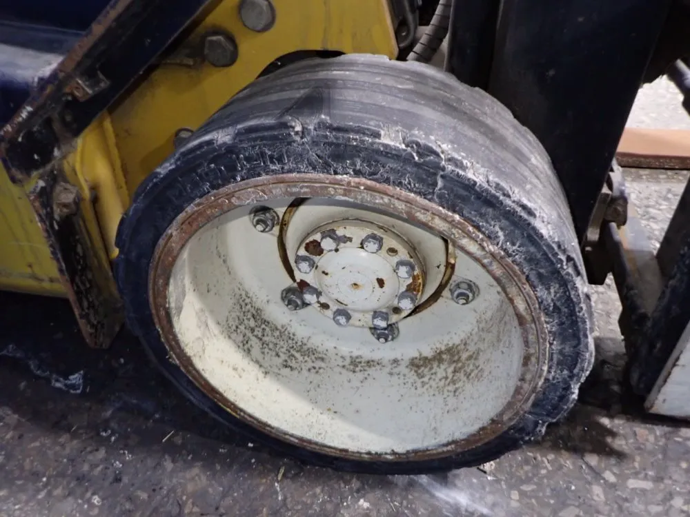 Yale 4250 Lbs Glc050zgngae098 Propane Forklift - Glc050zgngae098