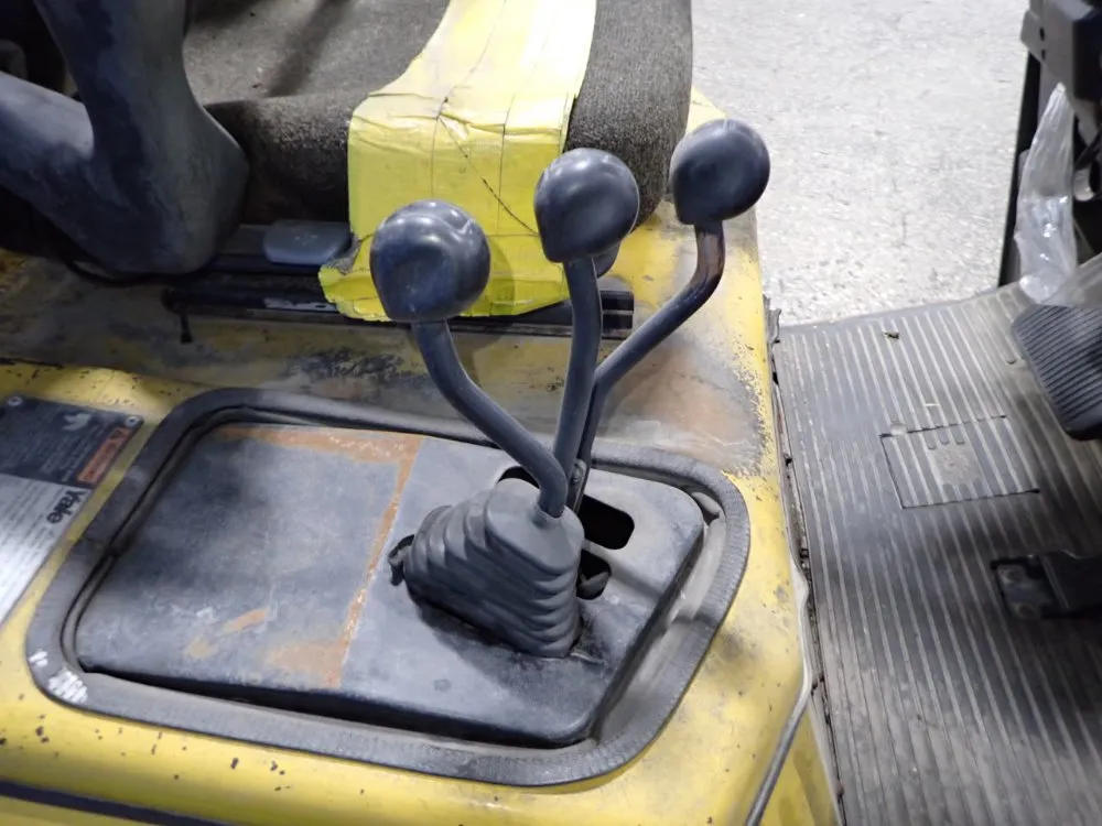 Yale 4250 Lbs Glc050zgngae098 Propane Forklift - Glc050zgngae098