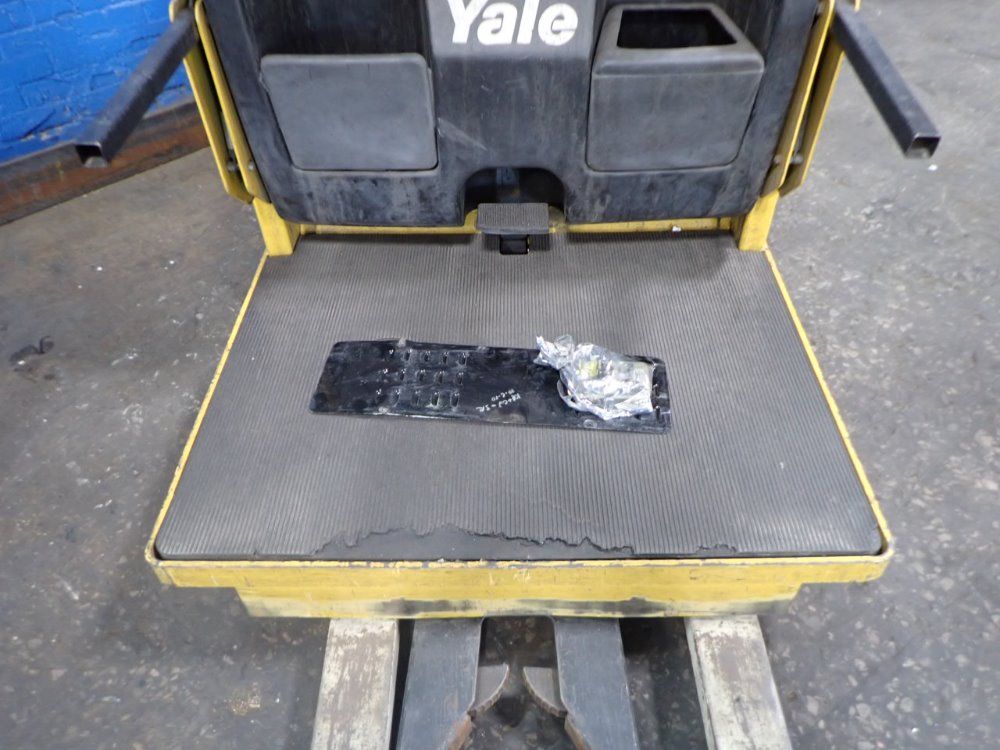 Yale Order Picker