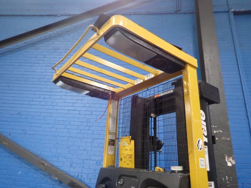 Yale Order Picker
