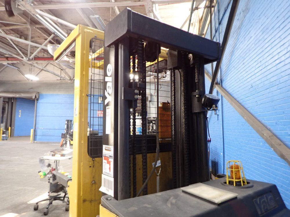 Yale Order Picker