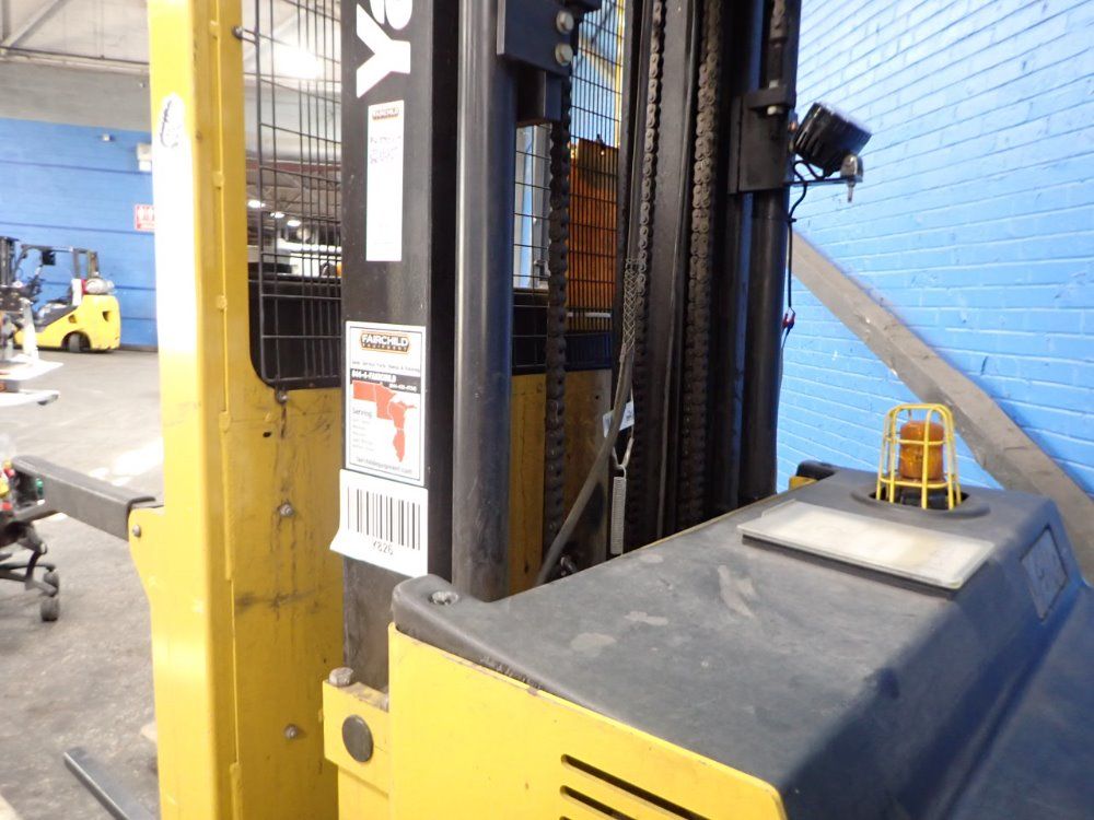 Yale Order Picker