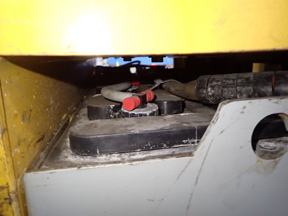 Yale Order Picker
