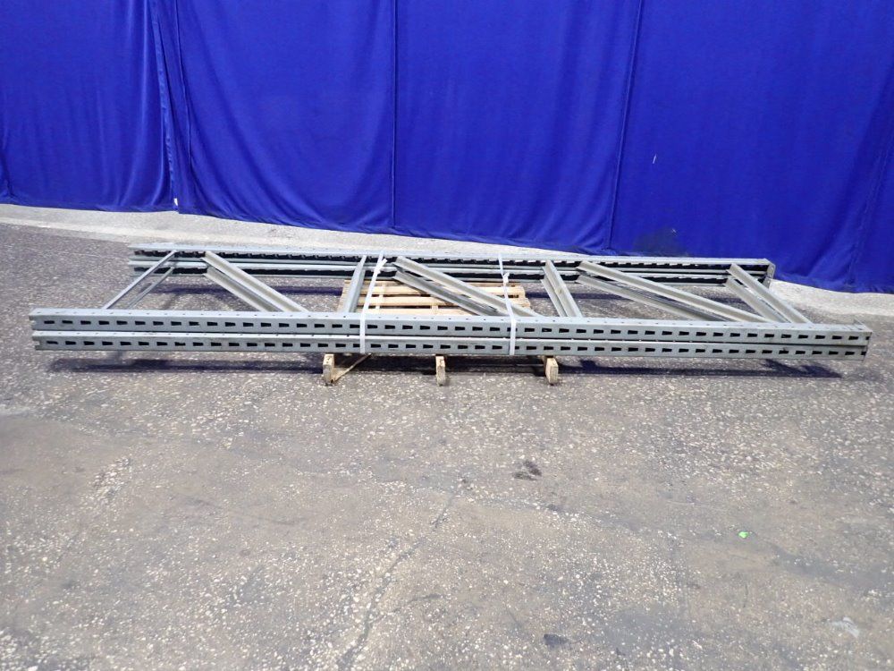 Pallet Racking Uprights