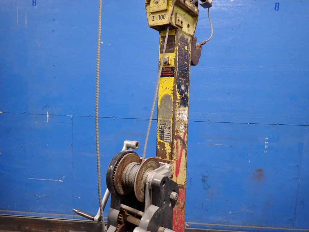 Roustabout Hoist