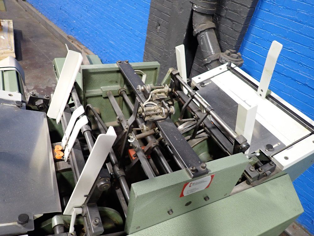 Kolbus 1989 Kolbus Va 430 End Papering Machine