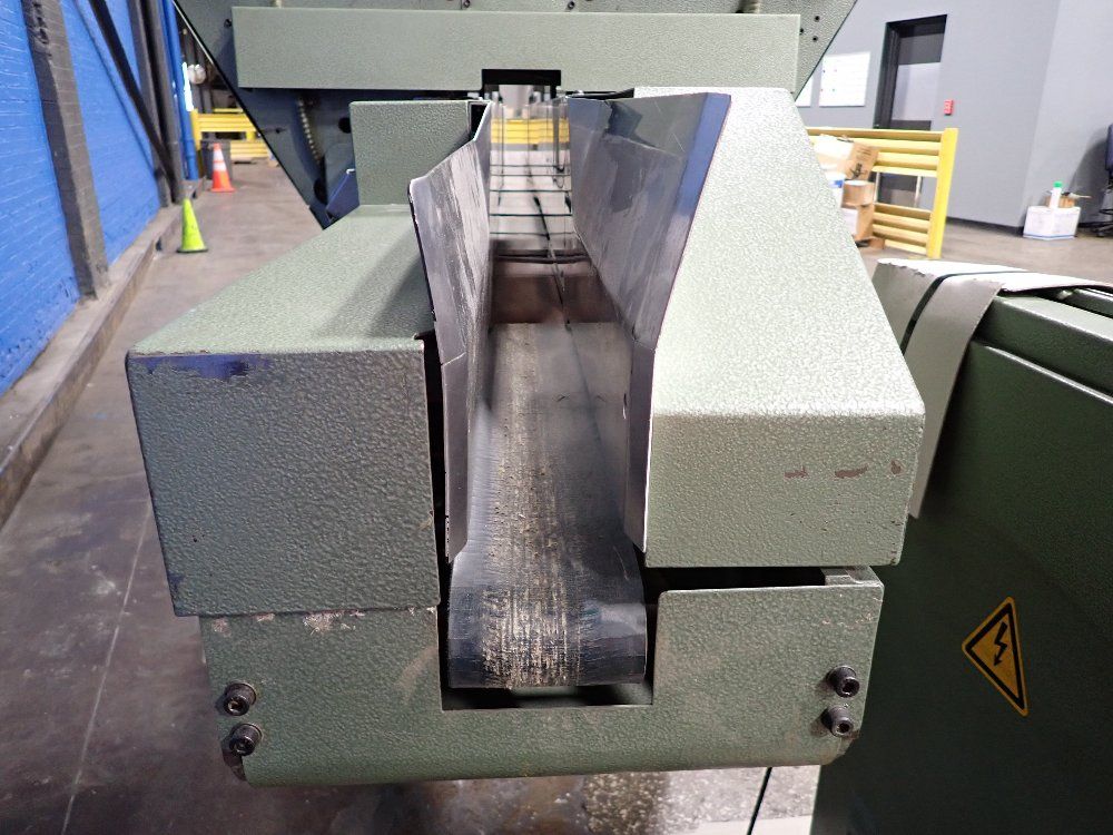 Kolbus 1989 Kolbus Va 430 End Papering Machine