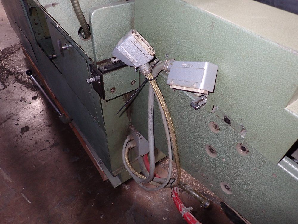 Kolbus 1989 Kolbus Va 430 End Papering Machine