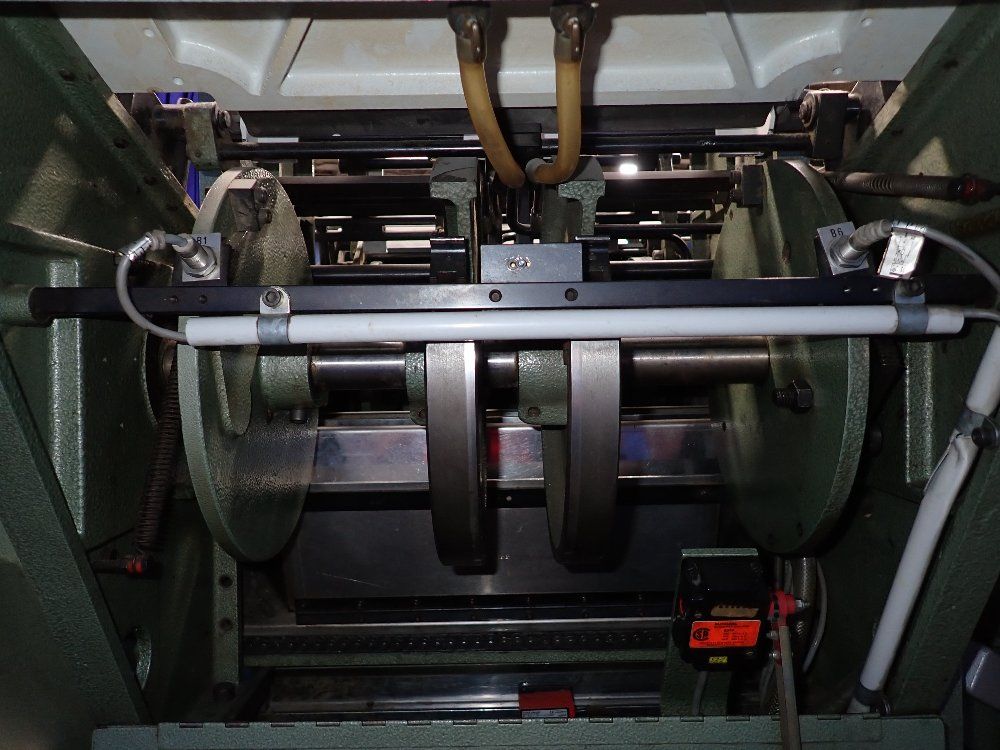 Kolbus 1989 Kolbus Va 430 End Papering Machine