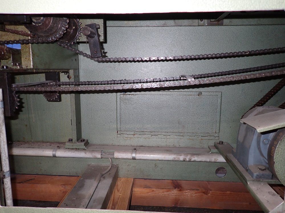 Kolbus 1989 Kolbus Va 430 End Papering Machine