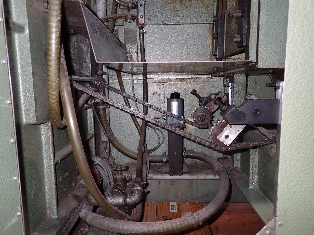 Kolbus 1989 Kolbus Va 430 End Papering Machine