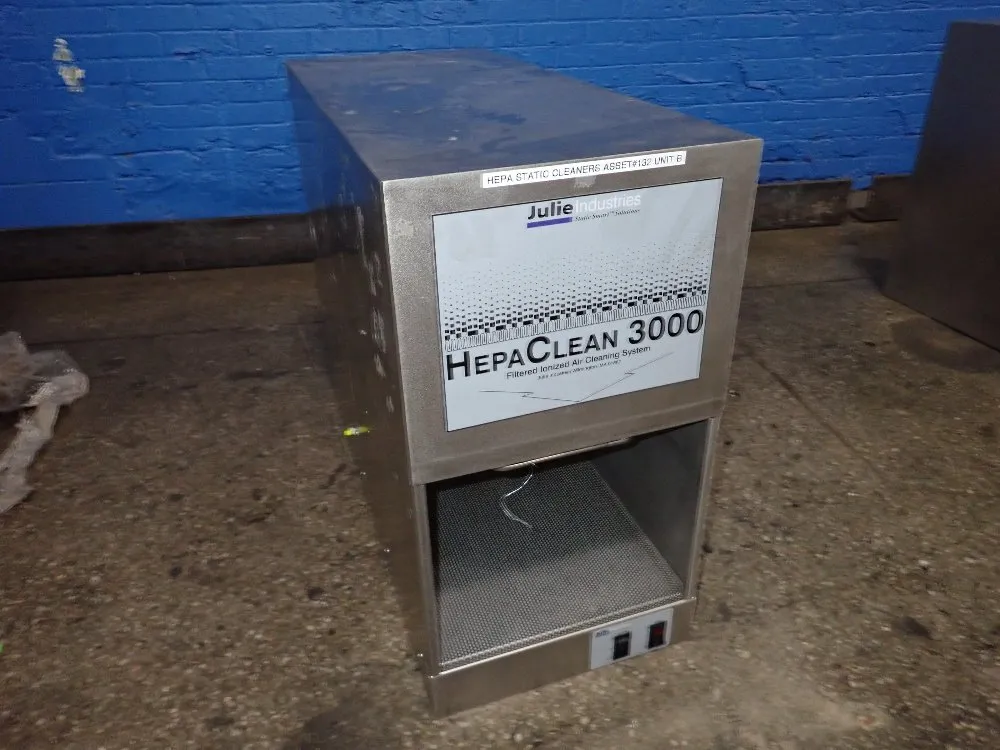 FILTERED IONIZED AIR CLEANING SYSTEM