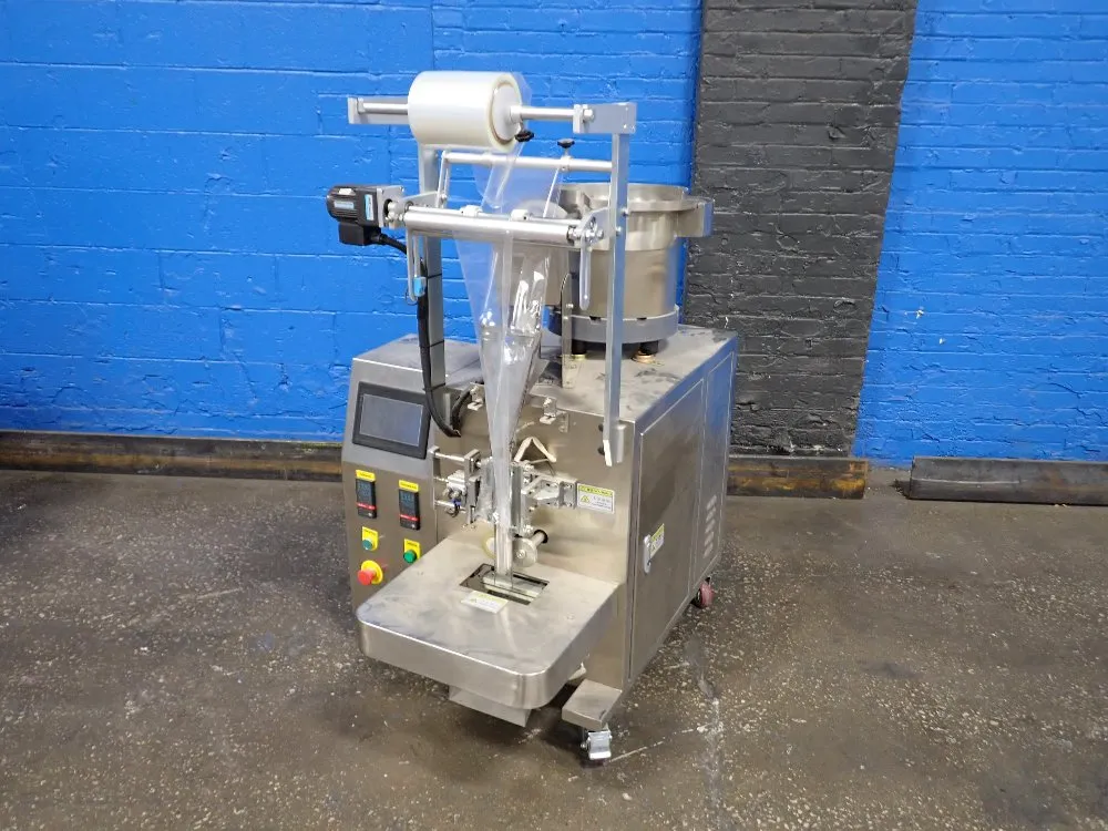 FILL AND SEAL BAGGING MACHINE