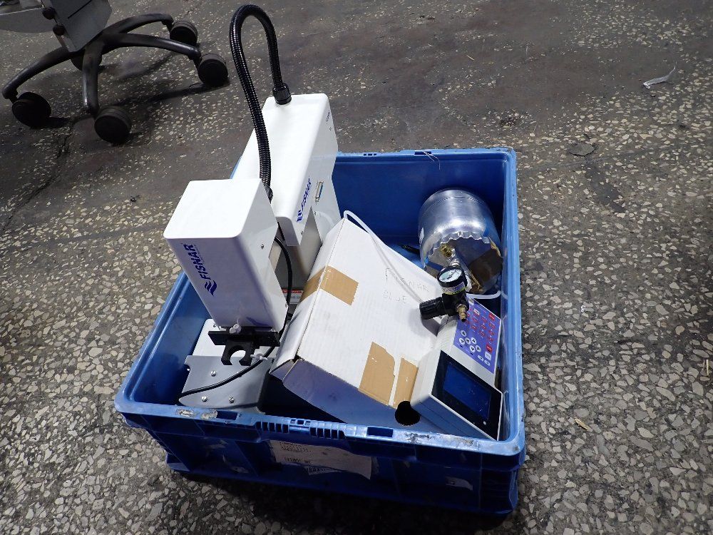 Fisnar Dispensing Robot