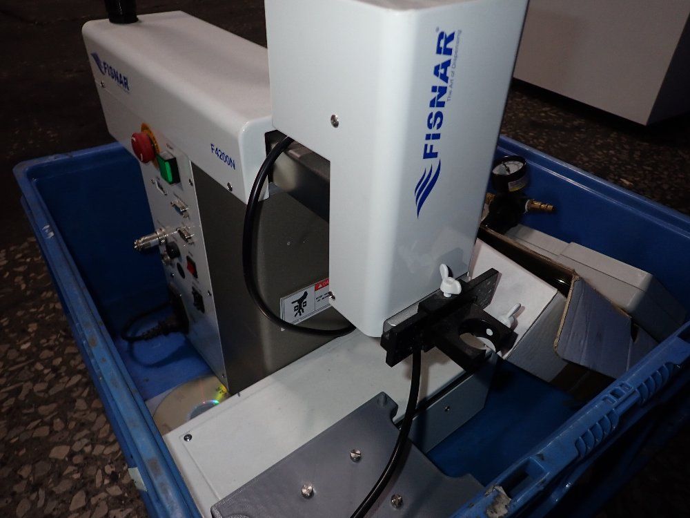 Fisnar Dispensing Robot