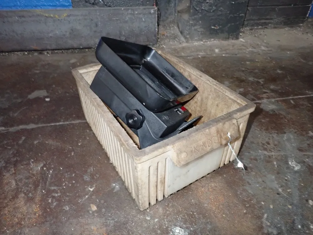 BENCHTOP FUME EXTRACTOR